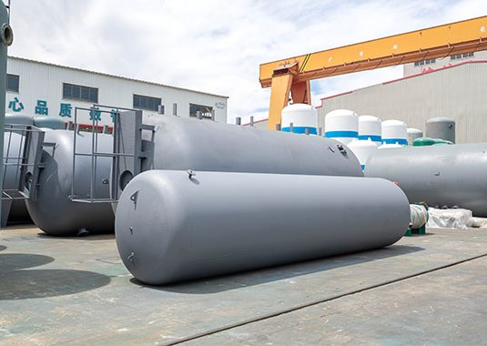Custom Air Receiver Tank Design: Key  Engineering Considerations for Industrial  Applications