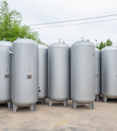 Chemical Processing - VSD Oil-Injected Rotary Screw with 5,000 L Vertical Air Receiver