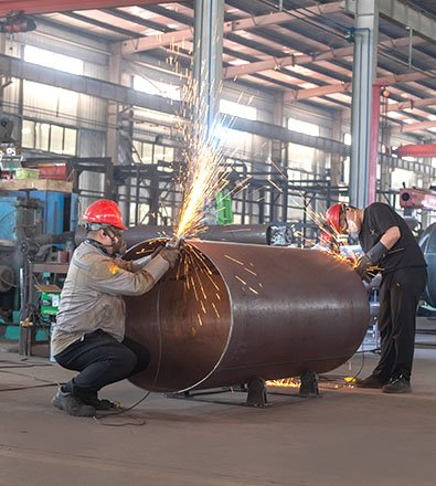 Automotive Assembly - Fixed-Speed Oil-Injected Rotary Screw with 2,500 L Horizontal Air Receiver