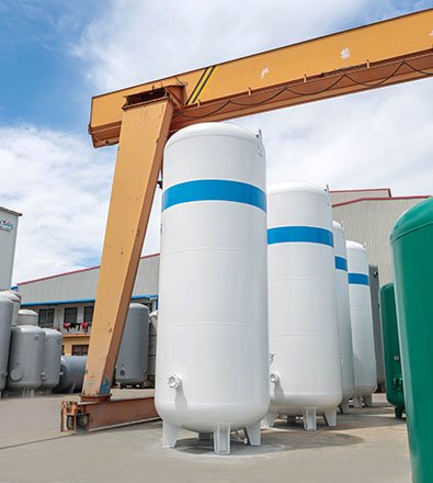 Automotive Assembly‑Sequenced Multi‑Compressor Station with 8,000 L Vertical Air Receiver