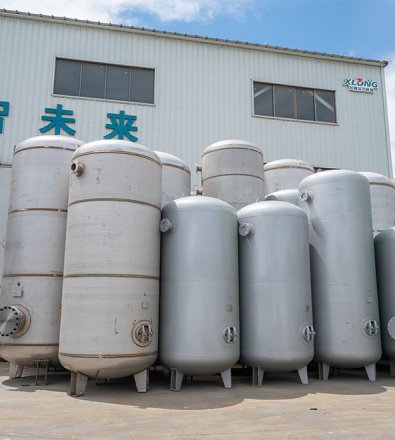 Chemical Processing - Medium-Pressure Booster Compressor with 800 L Horizontal Air Receiver