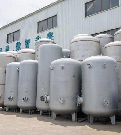  Fertilizer Production - Fixed-Speed Oil-Injected Rotary Screw with 2,500 L Horizontal Air Receiver