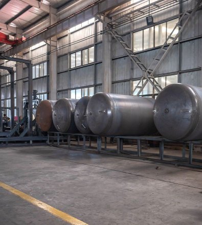 Cement Production - VSD Oil-Injected Rotary Screw with 2,000 L Vertical Air Receiver