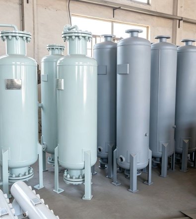 Pharmaceutical Manufacturing - VSD Oil-Injected Rotary Screw with 2,000 L Horizontal Air Receiver