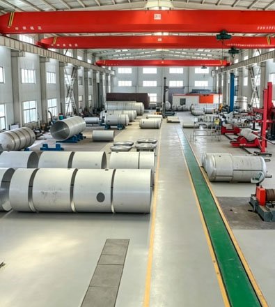 CNC Machining‑Two‑Stage Reciprocating Compressor with 1,500 L Vertical Air Receiver