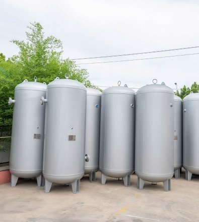 PET Bottle Blowing - High-Pressure Oil-Free  Reciprocating System with 800 L Horizontal Air  Receiver