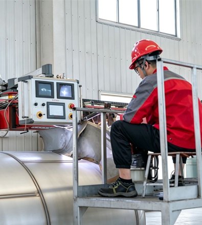 Medical Device Manufacturing - Oil‑Free Reciprocating Compressor Package with 1,500 L Vertical Air Receive