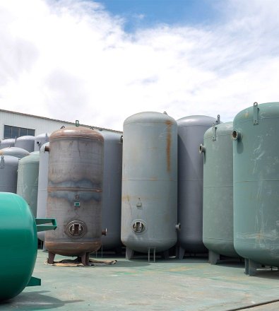 Cement Production - Water-Injected Oil-Free Rotary Screw with 4,000 L Horizontal Air Receiver