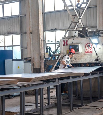 Cement Production - Sequenced Multi-Compressor Station with 15,000 L Horizontal Air Receiver