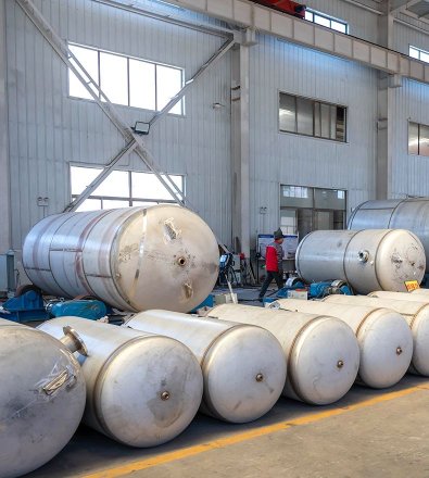 Pulp and Paper Mill - Two-Stage Reciprocating Compressor with 1,500 L Vertical Air Receiver