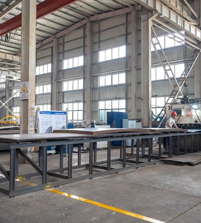 Railway Maintenance Depot - Integrated Tank-Mounted VSD Screw Package with 800 L Horizontal Air Receiver
