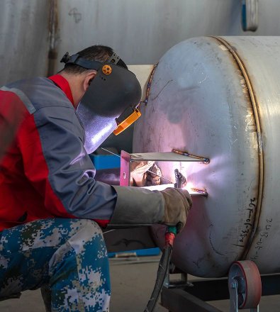 Pulp and Paper Mill - Two-Stage Oil-Injected Rotary Screw with 5,000 L Horizontal Air Receiver