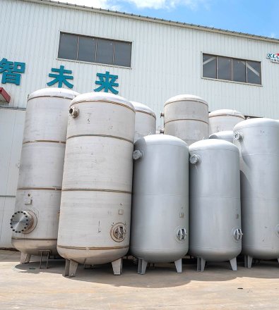 Woodworking and Furniture - Water-Injected Oil-Free Rotary Screw with 6,000 L Horizontal Air Receiver
